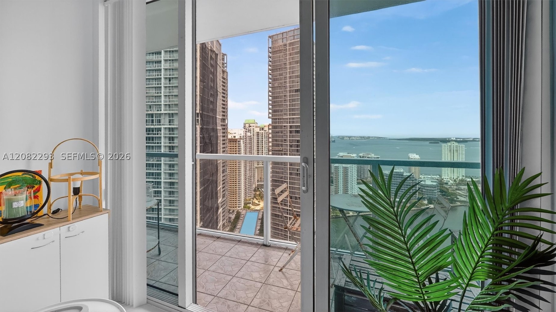 500 Brickell Ave #4102, Miami FL 33131