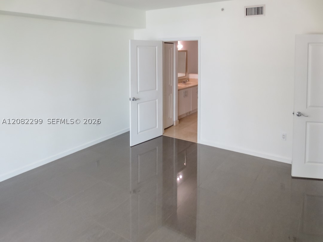 7900 Harbor Island Dr #606, North Bay Village FL 33141