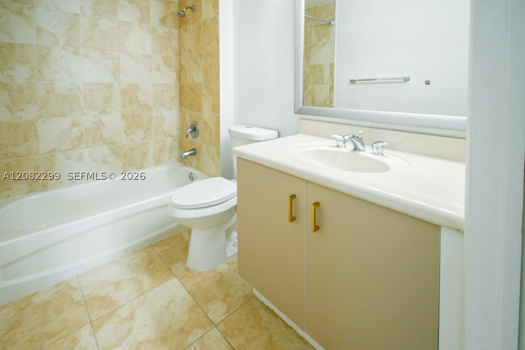 7900 Harbor Island Dr #606, North Bay Village FL 33141