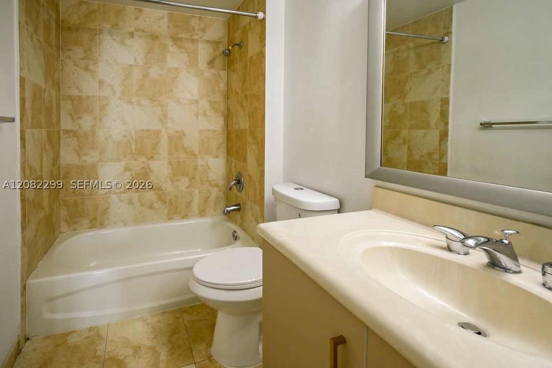 7900 Harbor Island Dr #606, North Bay Village FL 33141