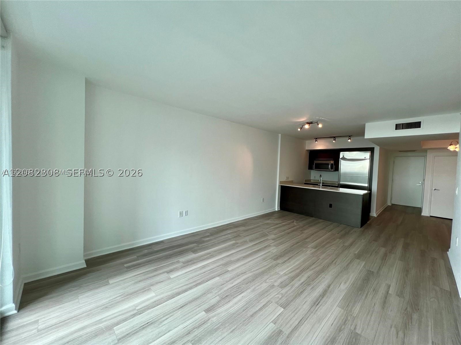 500 Brickell Ave #2100, Miami FL 33131