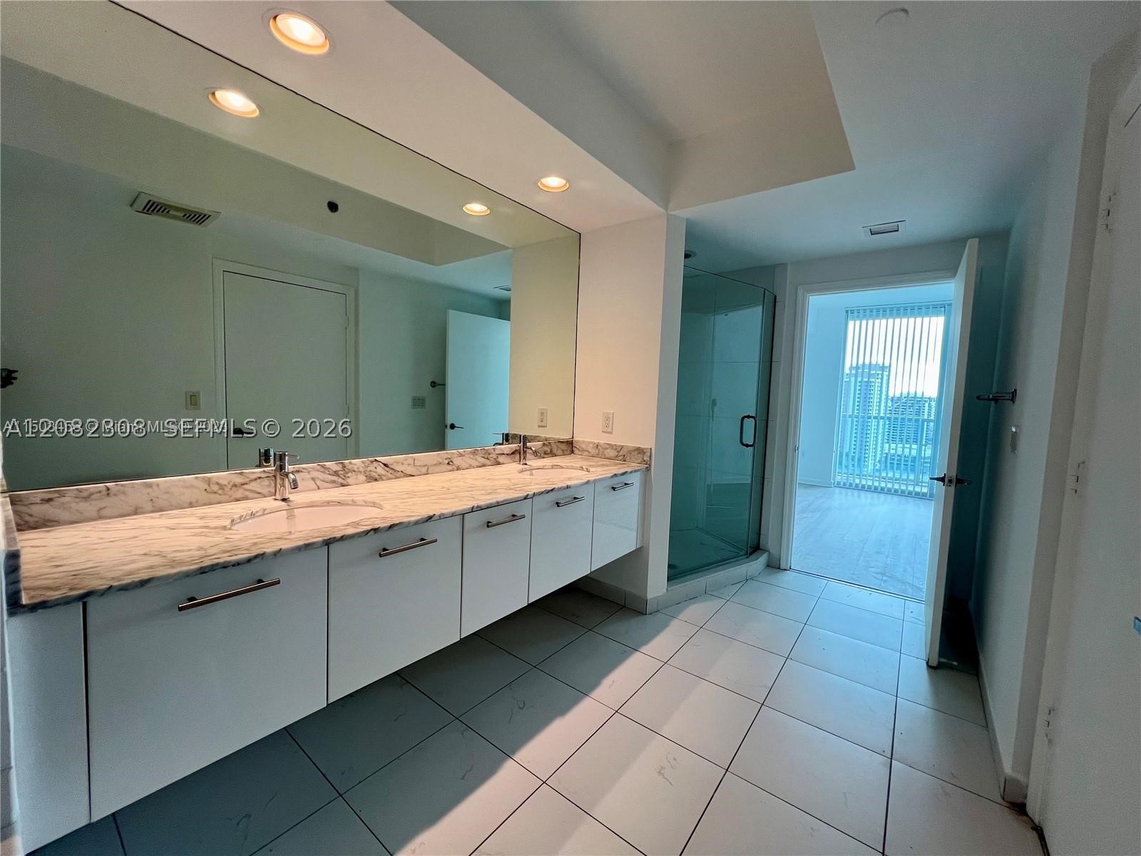 500 Brickell Ave #2100, Miami FL 33131
