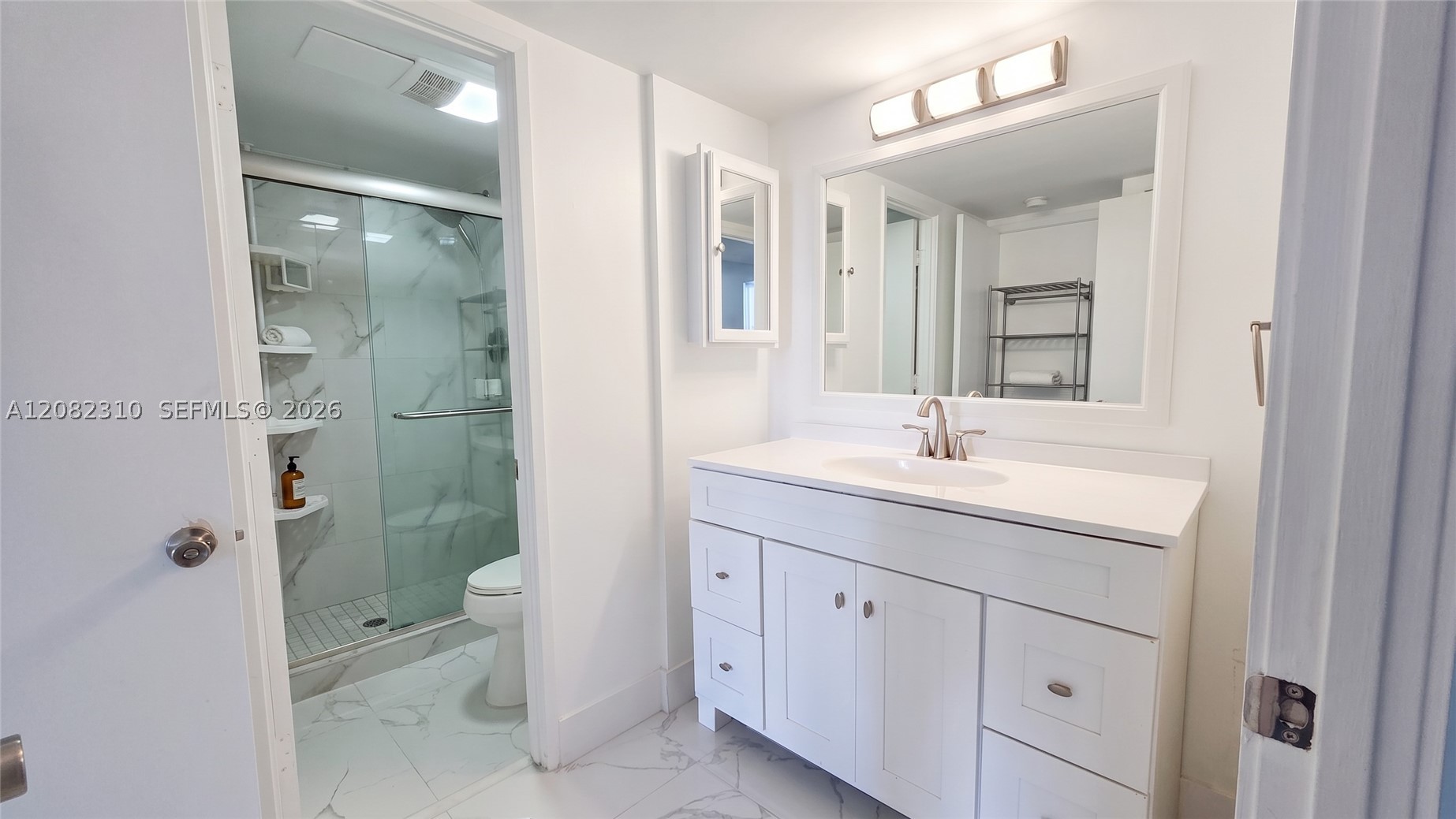 3701 N Country Club Dr #701, Aventura FL 33180
