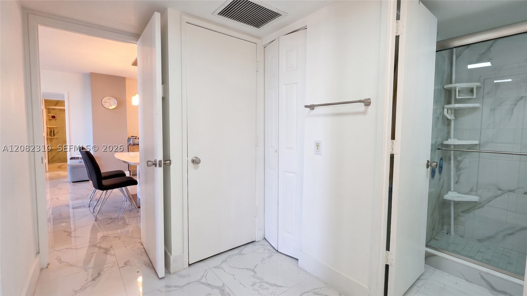3701 N Country Club Dr #701, Aventura FL 33180