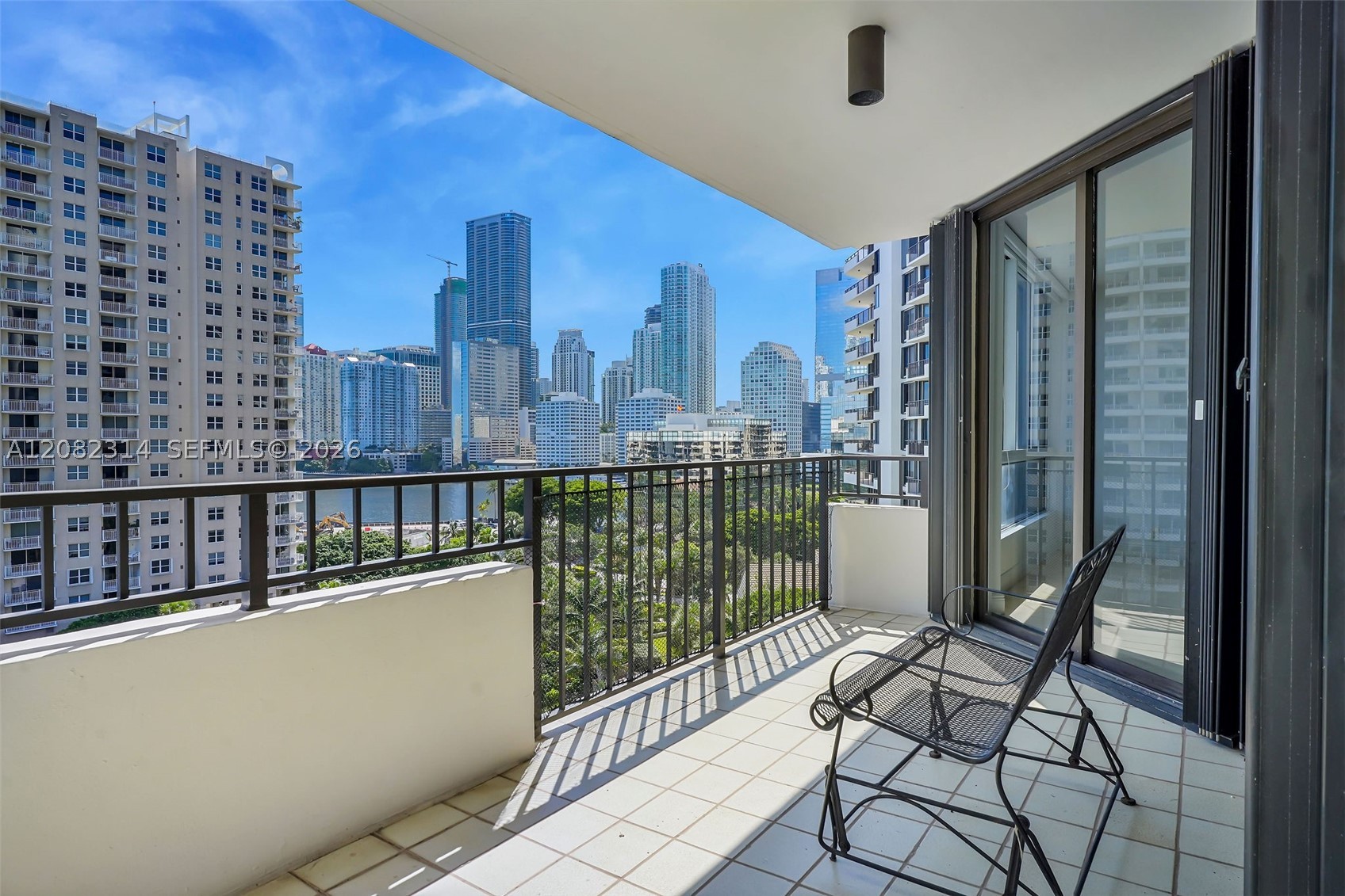 520 Brickell Key Dr #A1007, Miami FL 33131