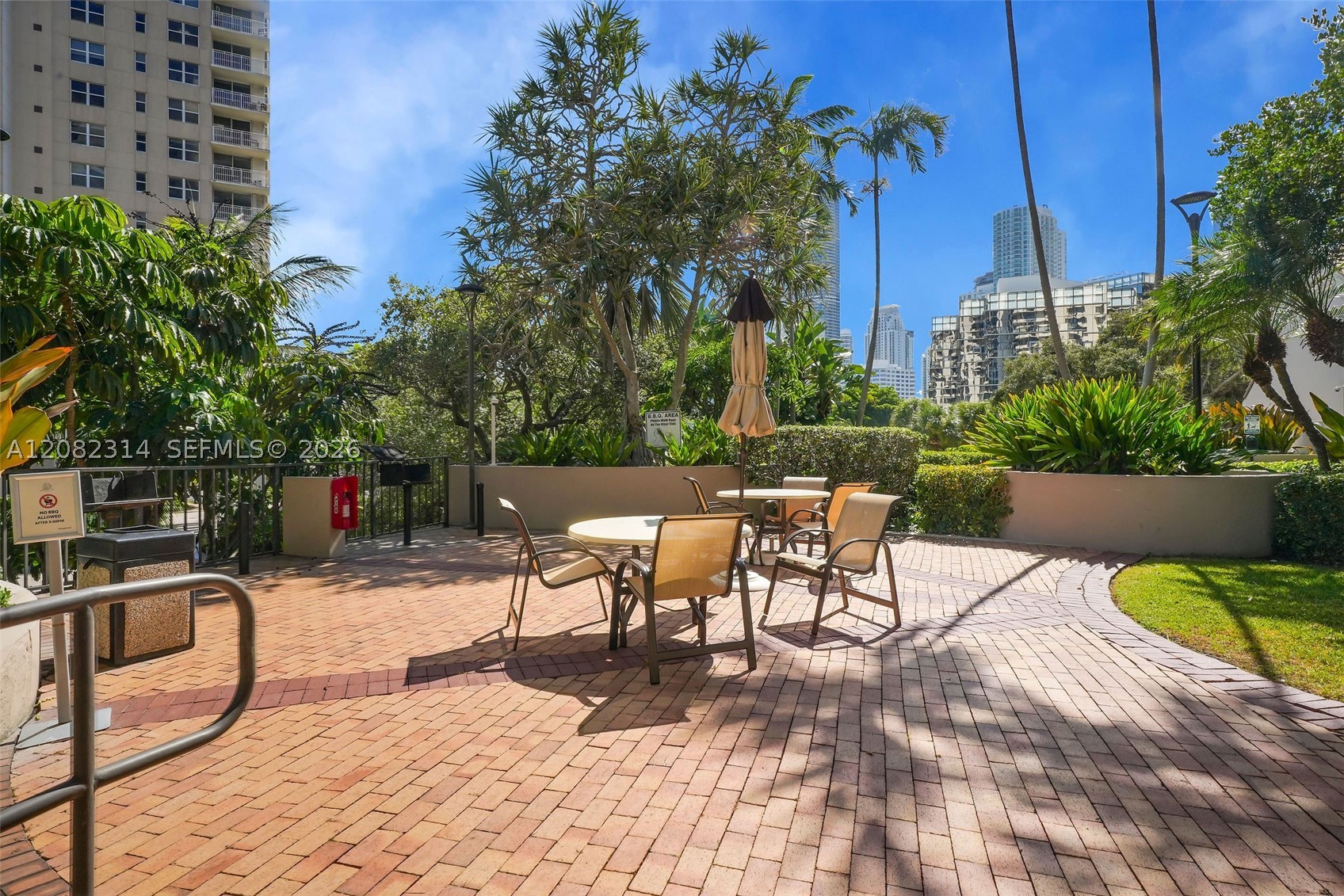 520 Brickell Key Dr #A1007, Miami FL 33131