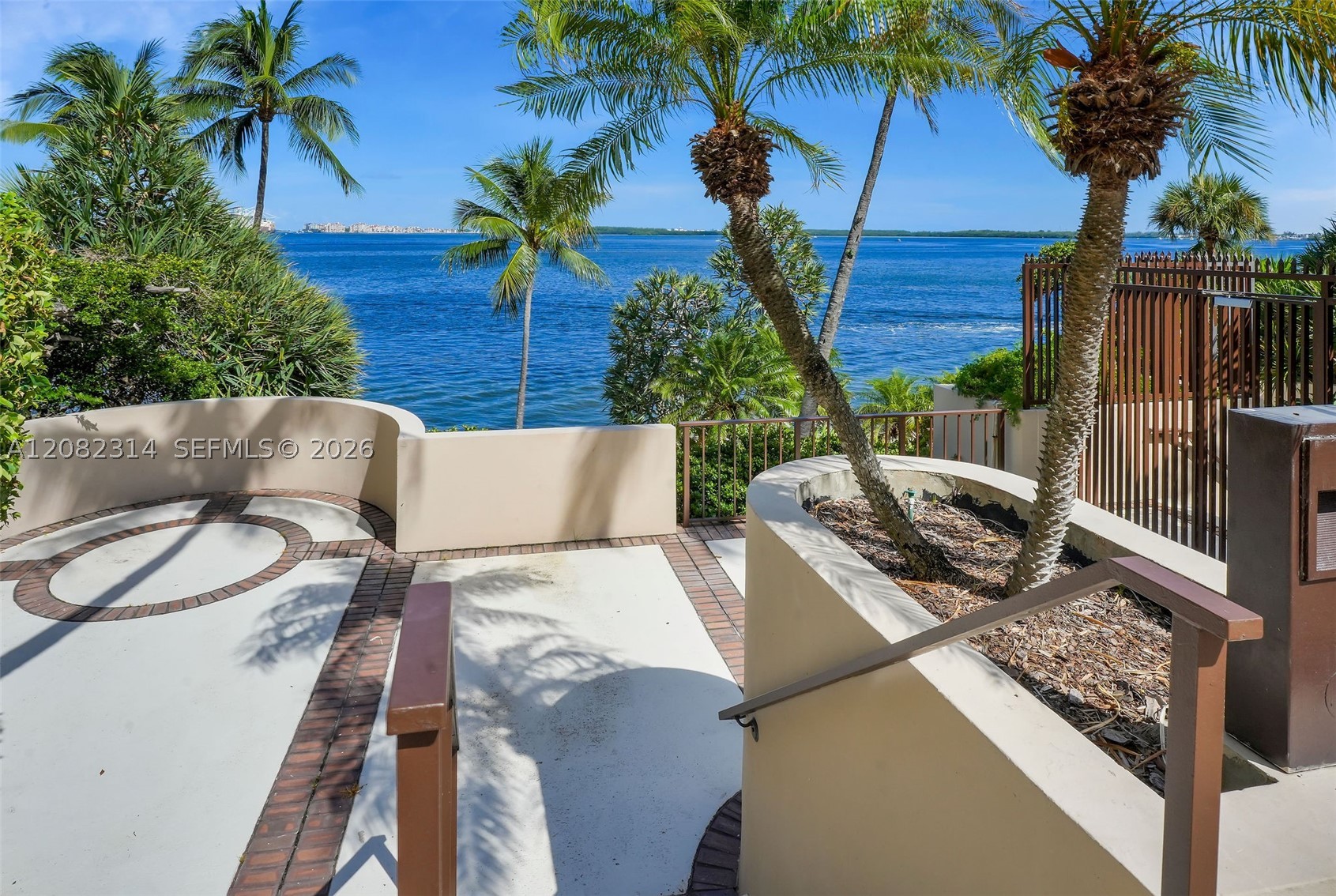 520 Brickell Key Dr #A1007, Miami FL 33131