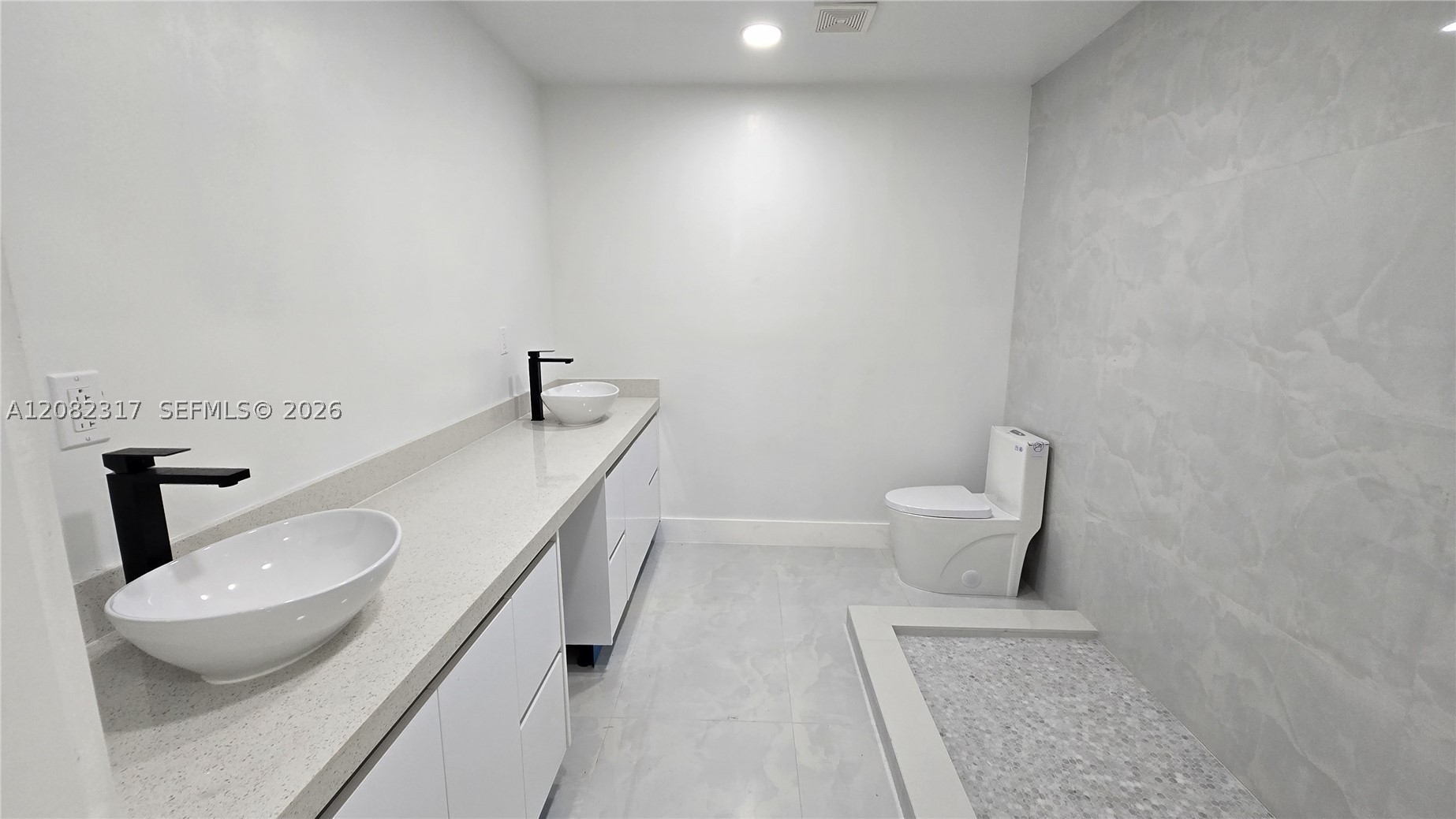 776 NW 10th St, Florida City FL 33034