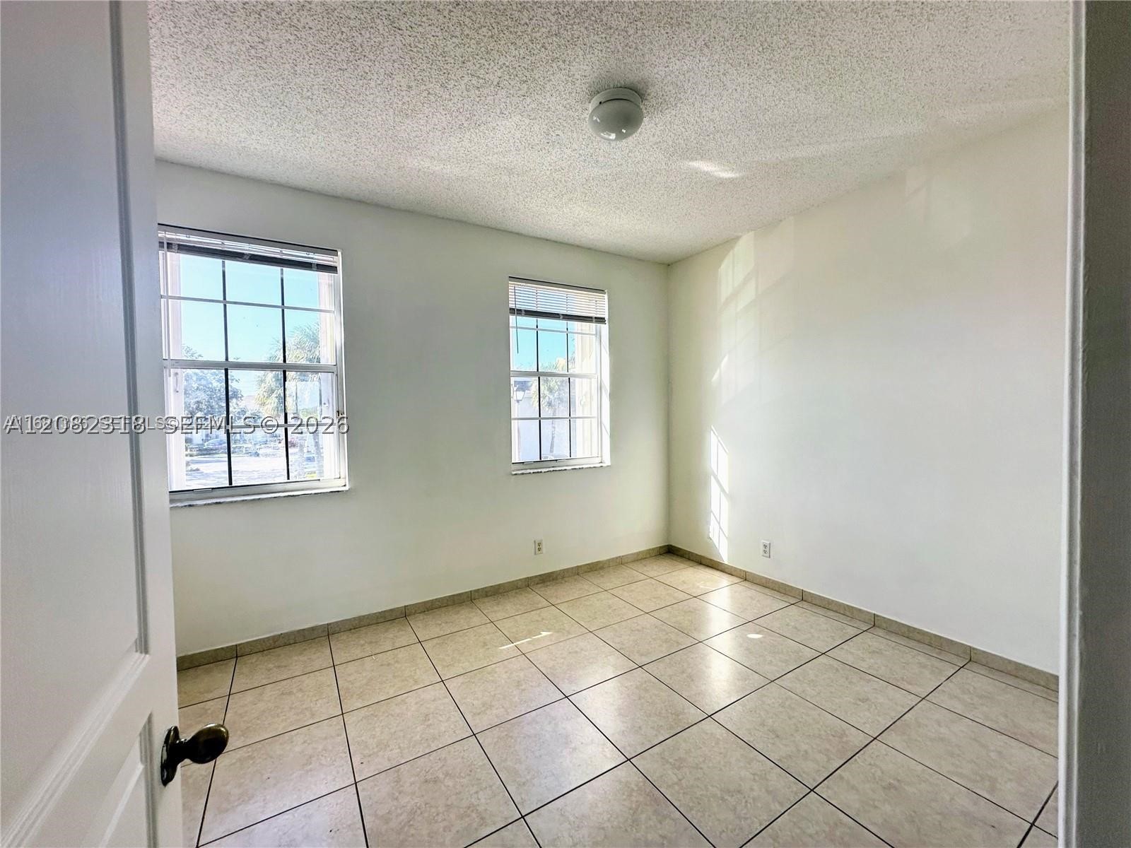 16705 Hemingway Dr #16705, Weston FL 33326