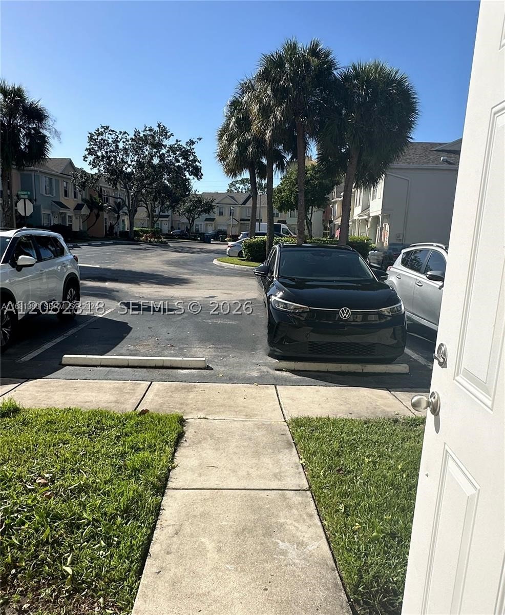 16705 Hemingway Dr #16705, Weston FL 33326