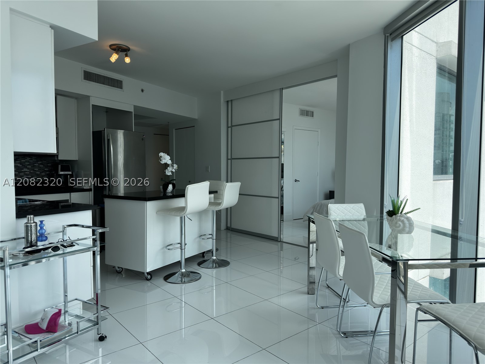 92 SW 3rd St #3501, Miami FL 33130