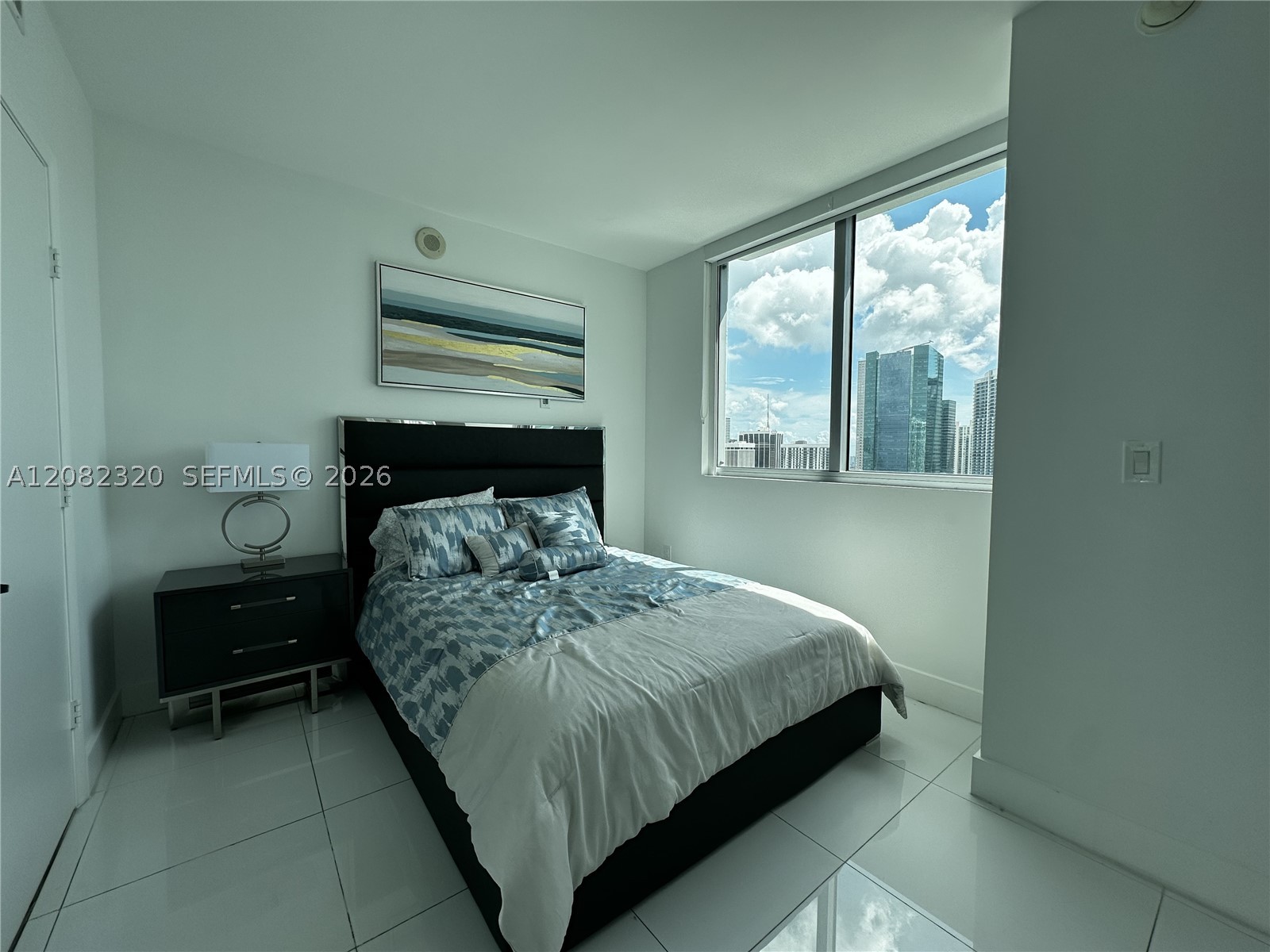 92 SW 3rd St #3501, Miami FL 33130