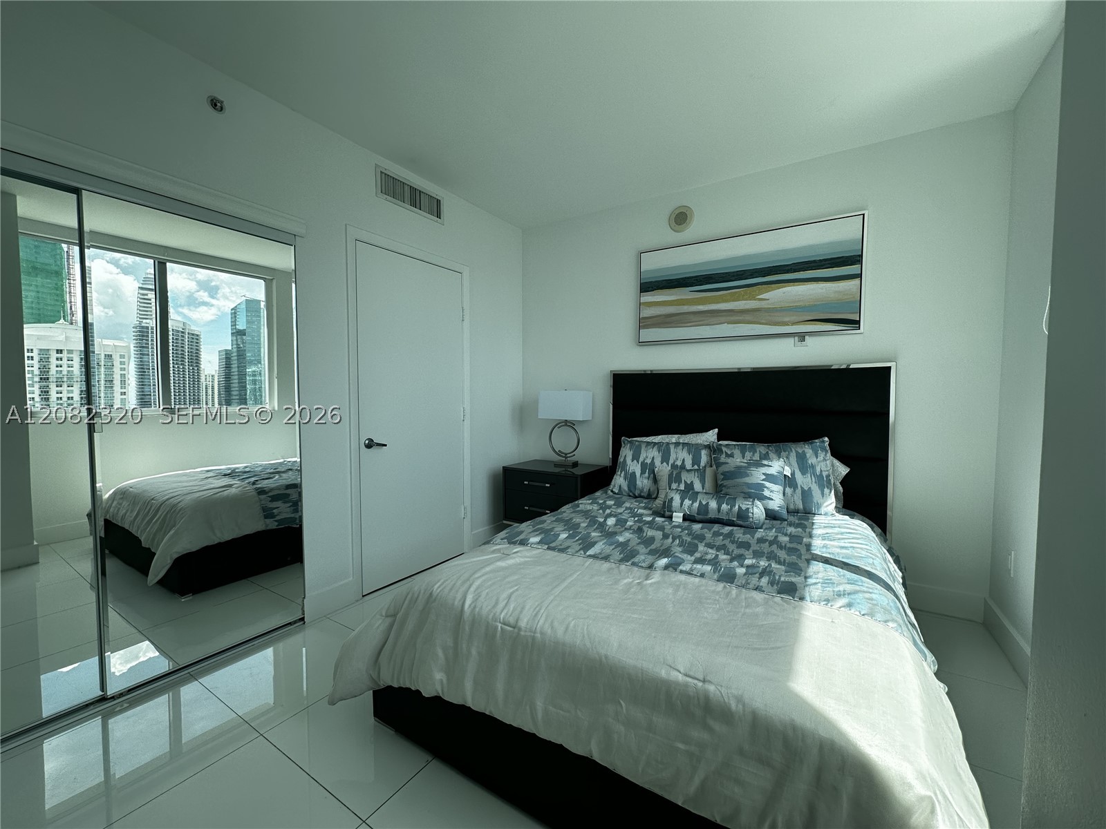92 SW 3rd St #3501, Miami FL 33130