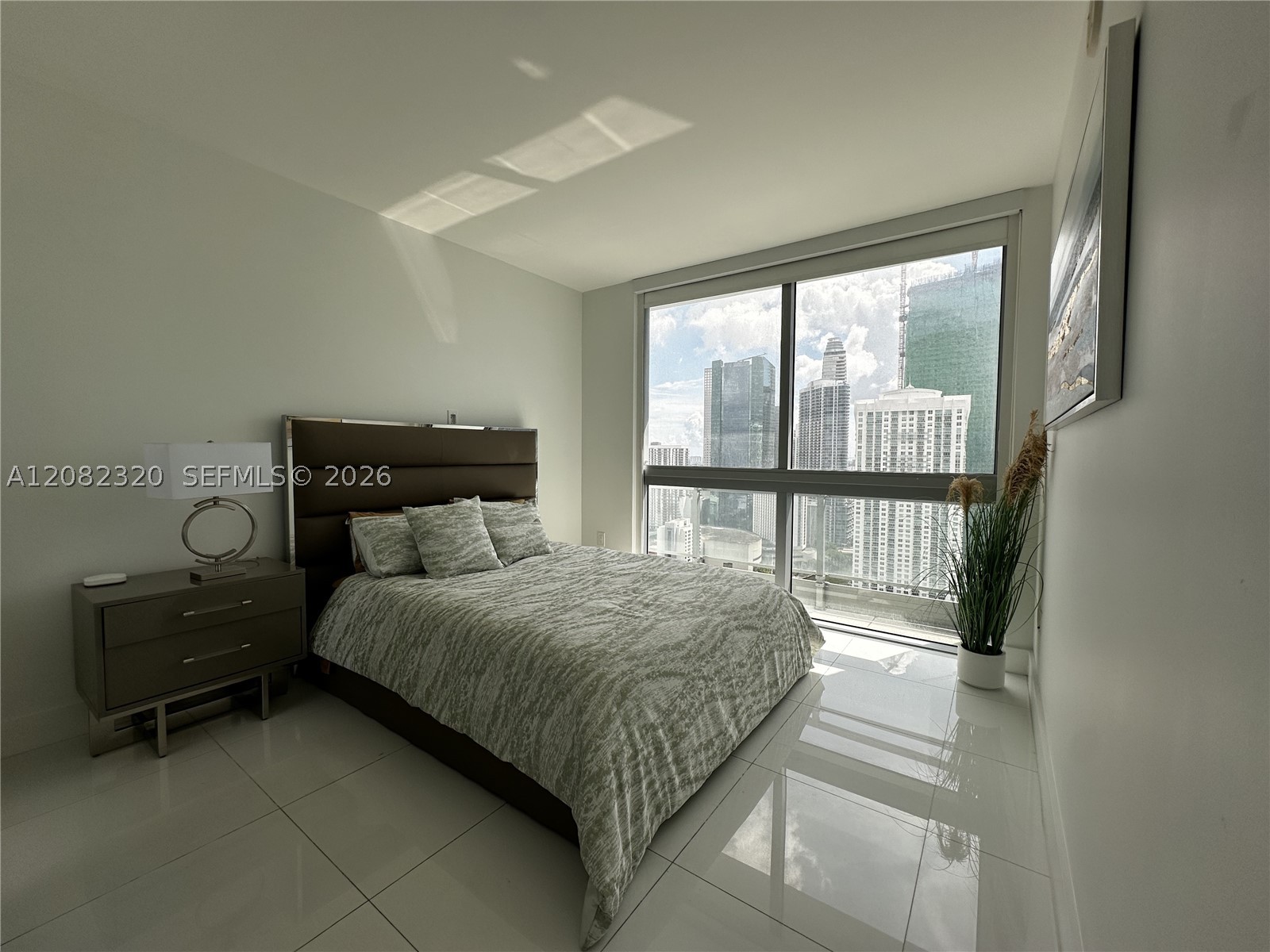 92 SW 3rd St #3501, Miami FL 33130