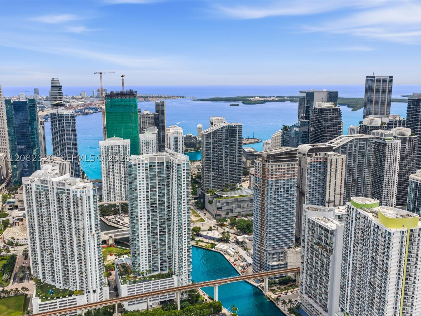 92 SW 3rd St #3501, Miami FL 33130