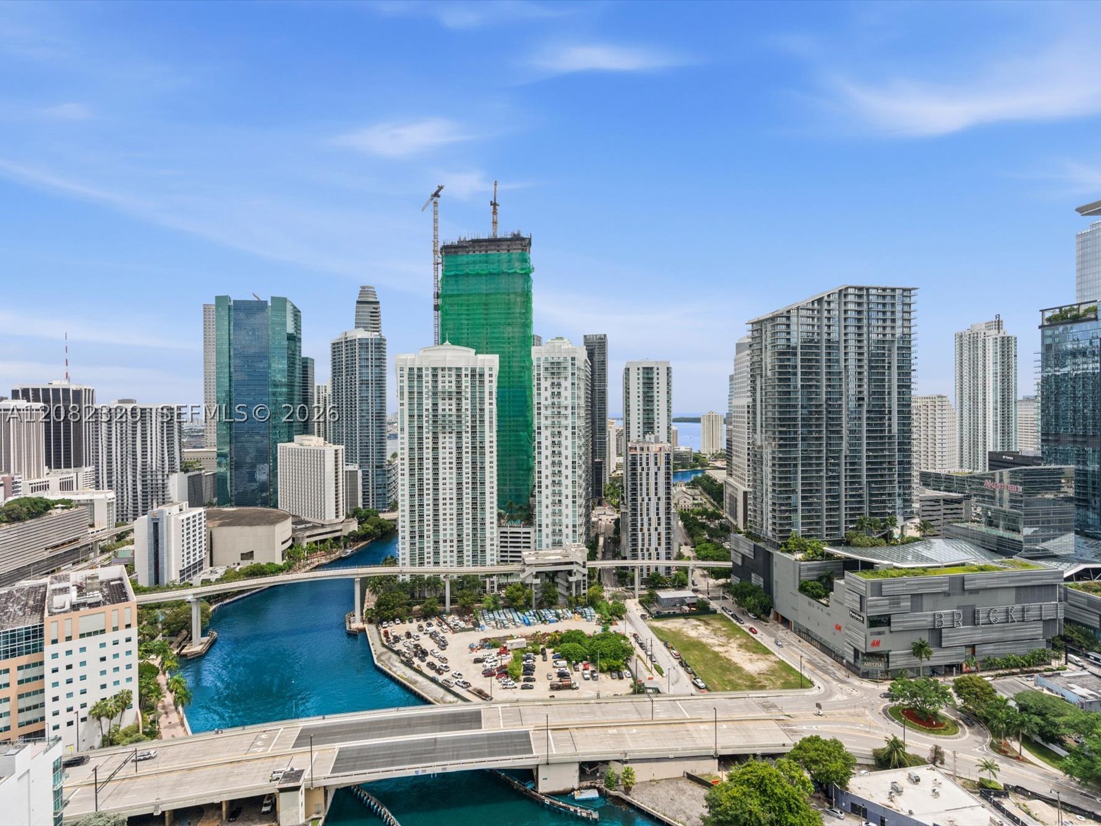 92 SW 3rd St #3501, Miami FL 33130