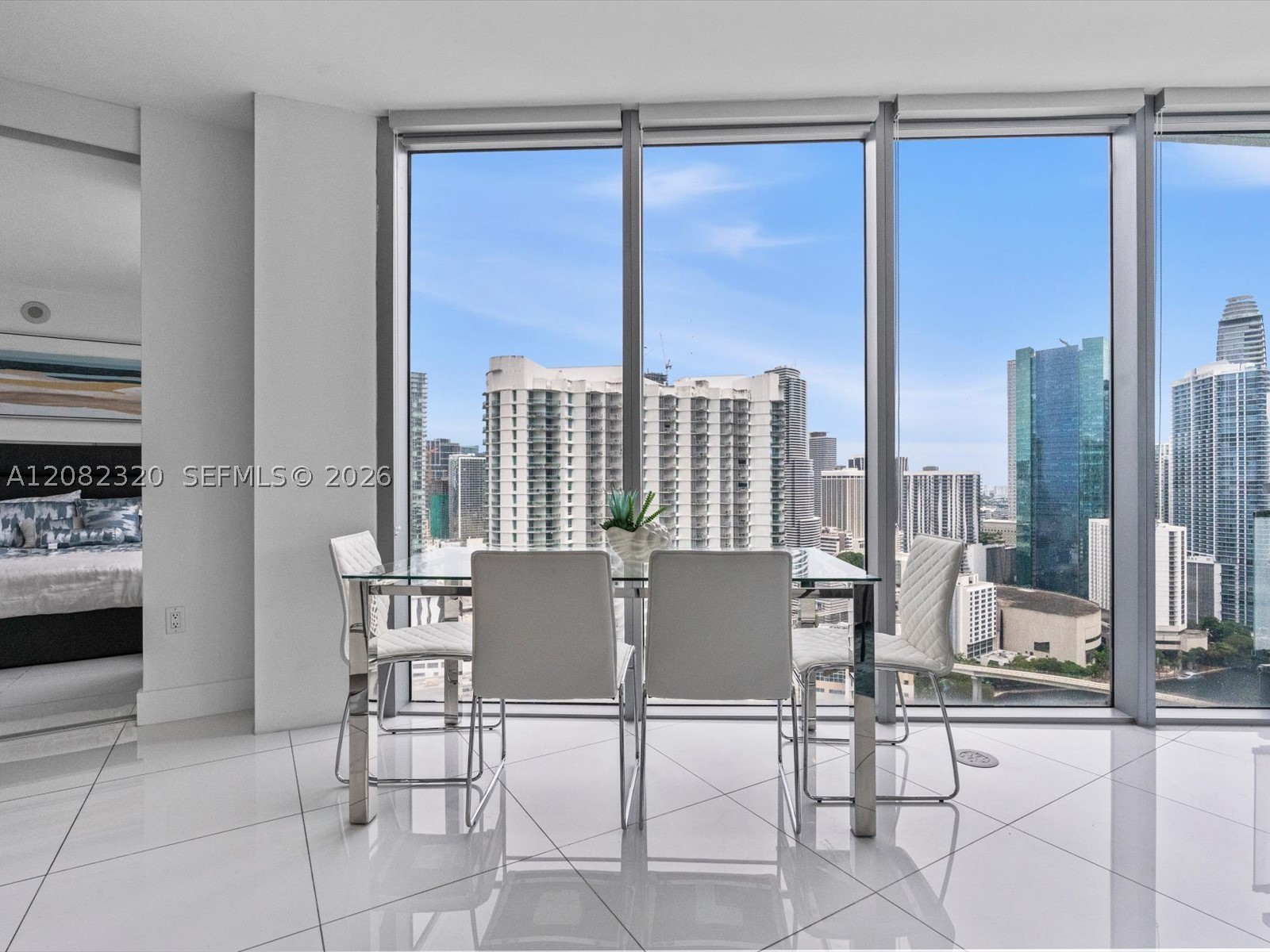 92 SW 3rd St #3501, Miami FL 33130