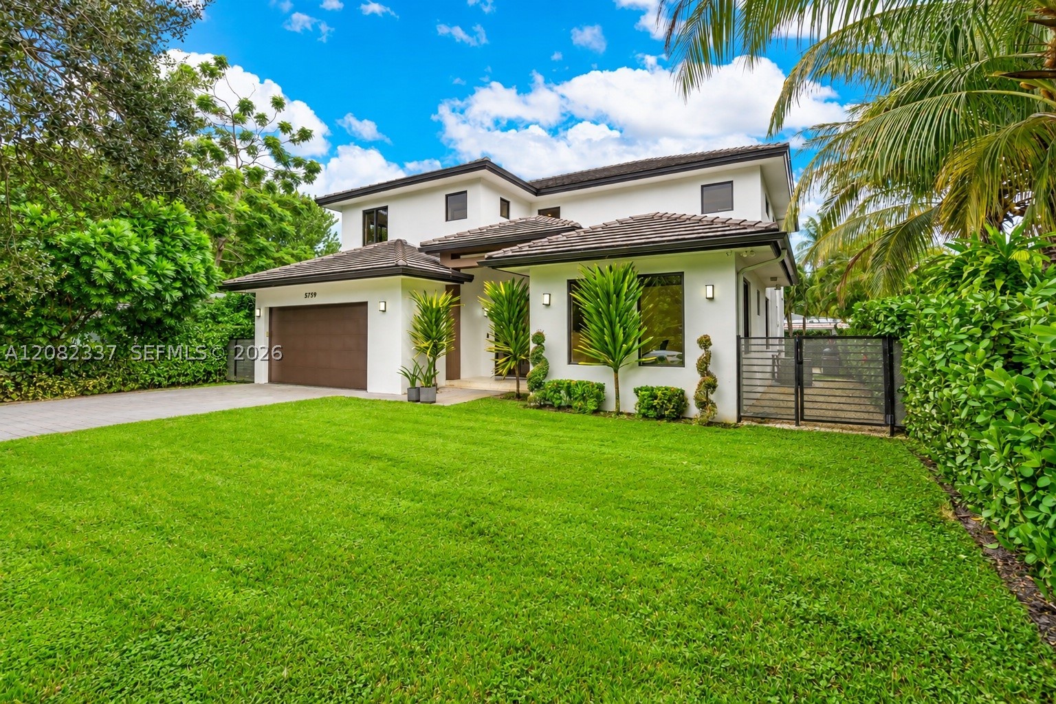 5759 SW 42nd St, Miami FL 33155