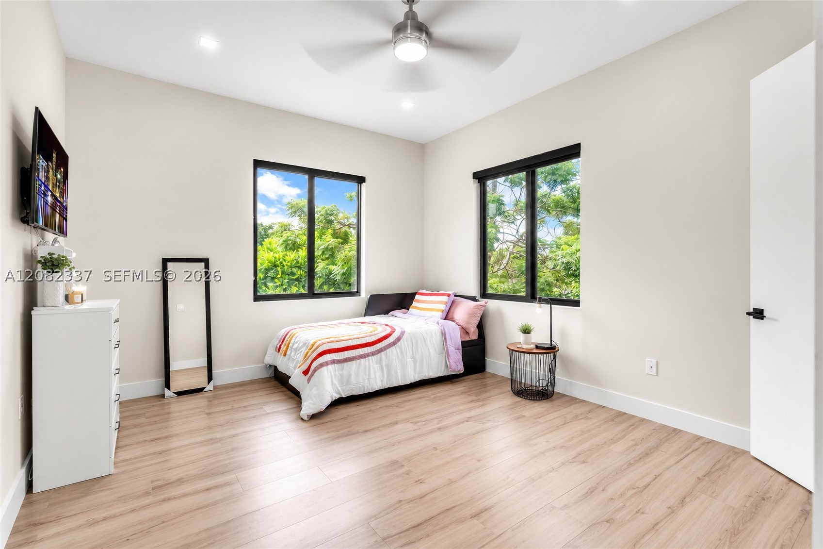 5759 SW 42nd St, Miami FL 33155