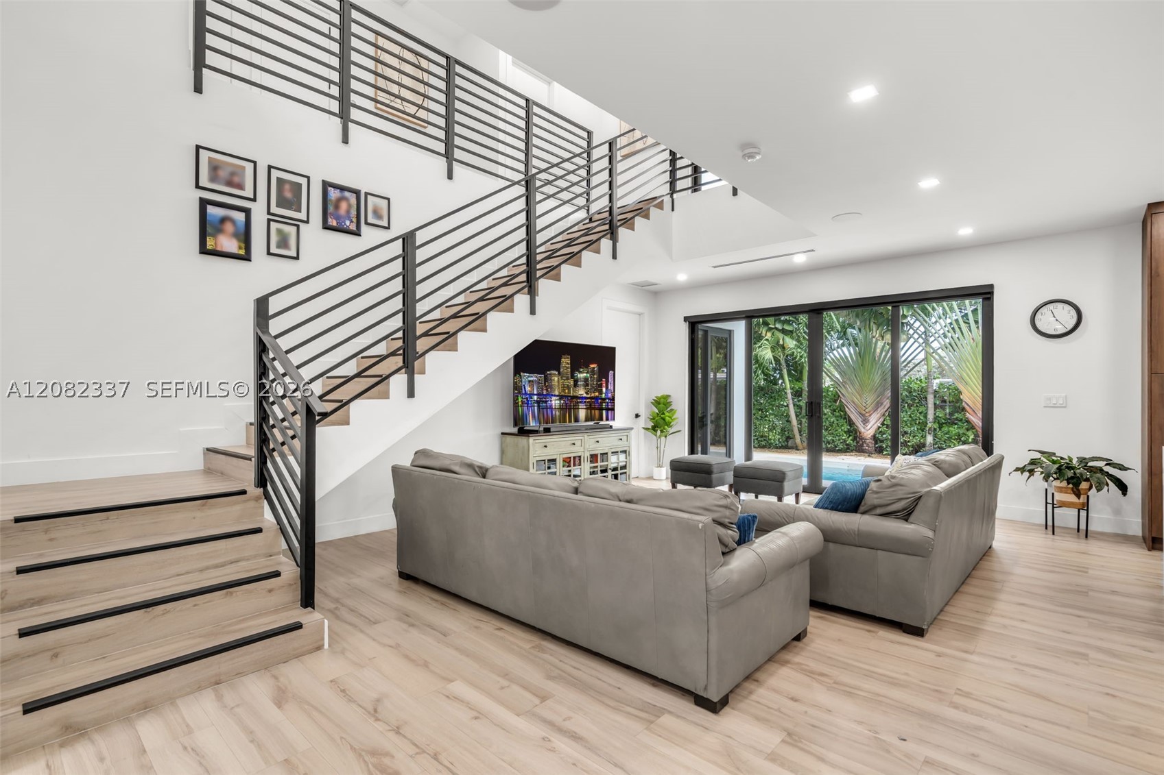 5759 SW 42nd St, Miami FL 33155