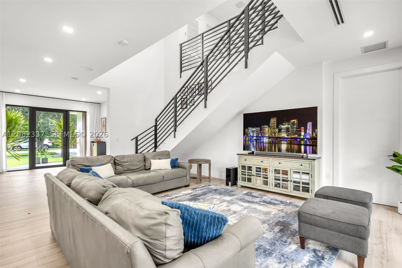 5759 SW 42nd St, Miami FL 33155