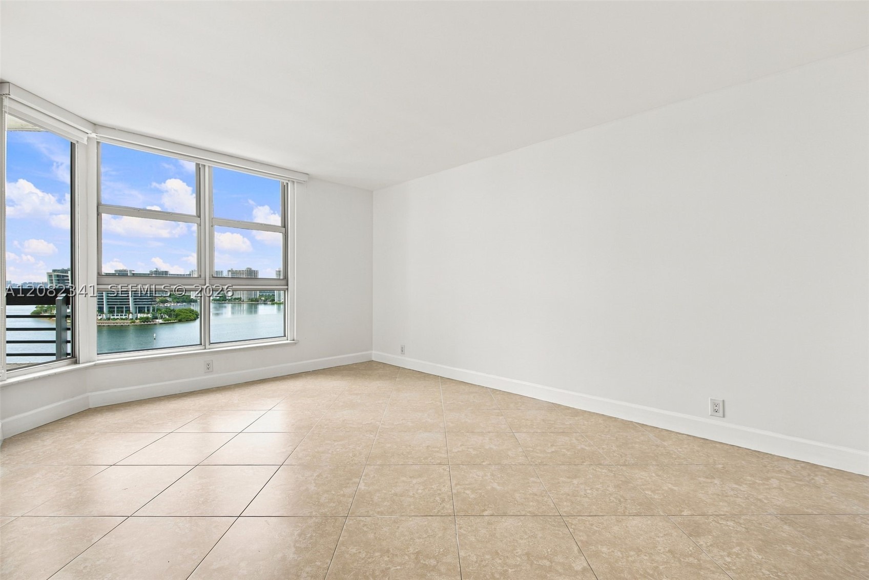 19101 NE 36th Ct #1704, Aventura FL 33180