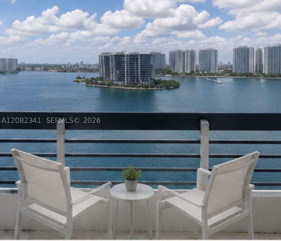 19101 NE 36th Ct #1704, Aventura FL 33180