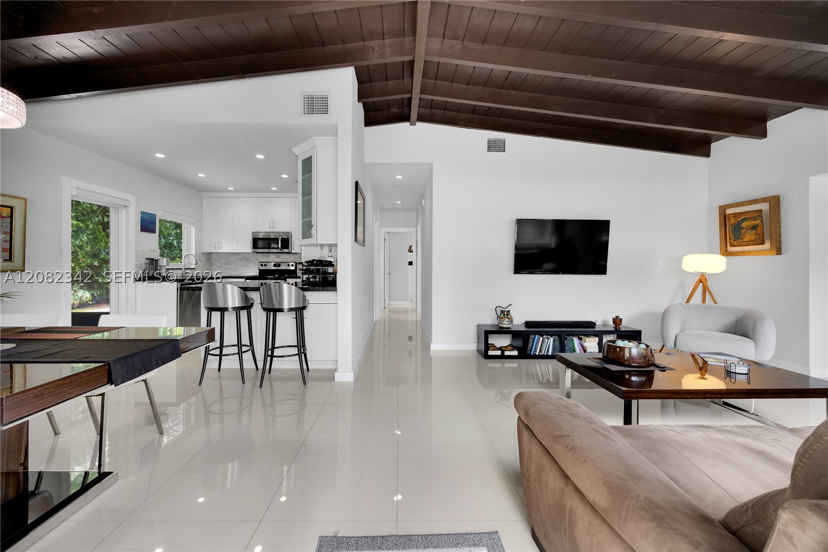 6843 SW 53rd St, Miami FL 33155