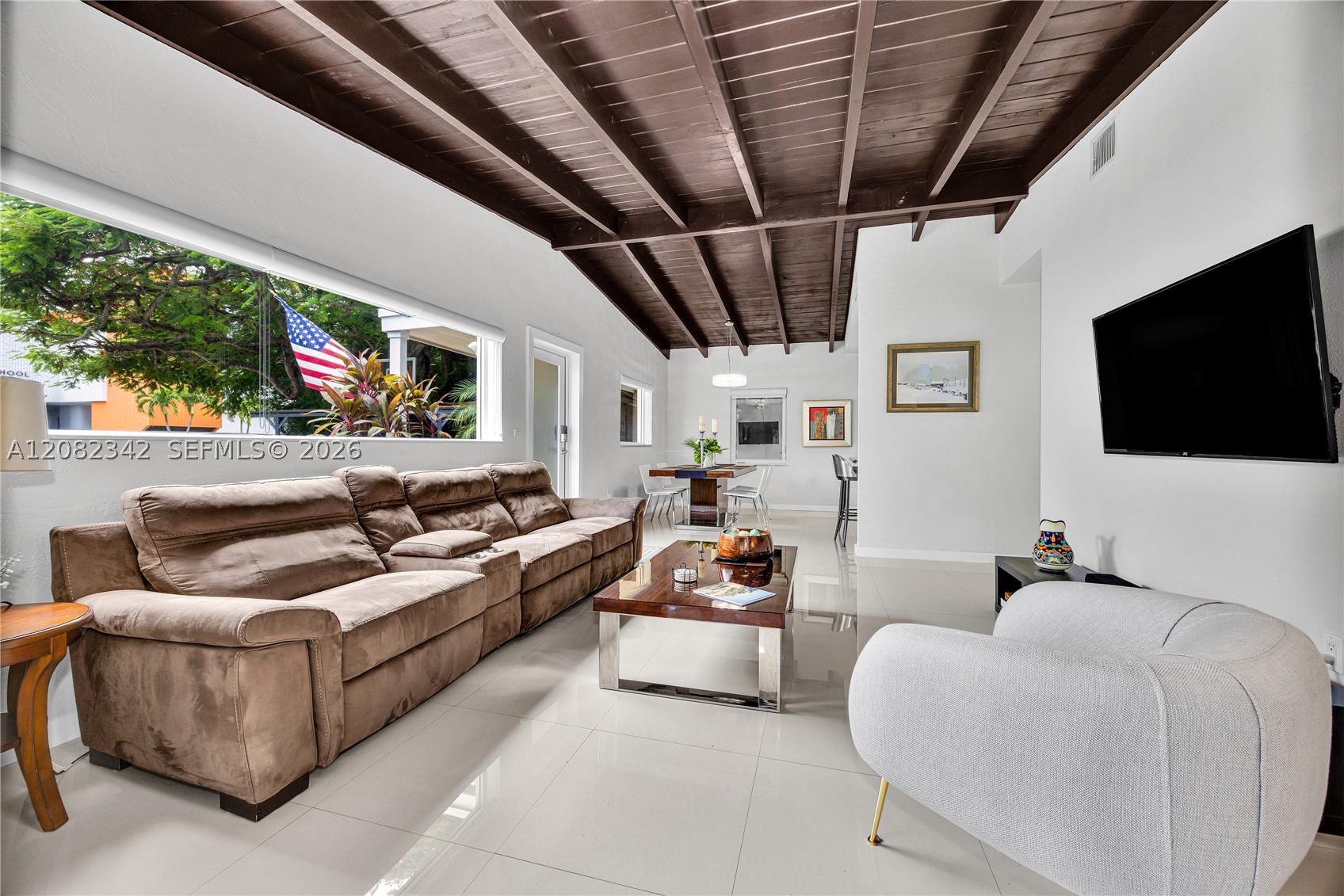 6843 SW 53rd St, Miami FL 33155