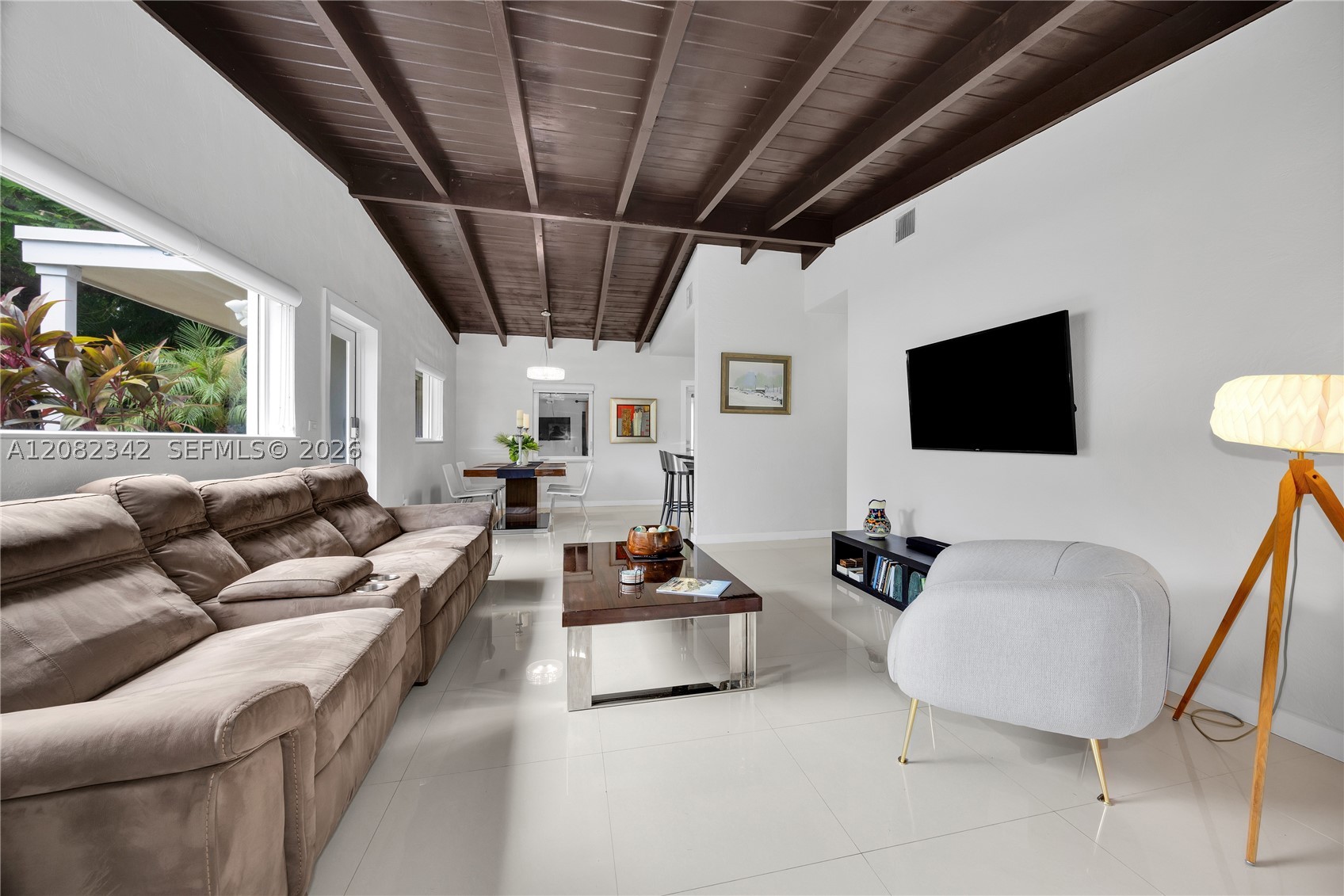 6843 SW 53rd St, Miami FL 33155