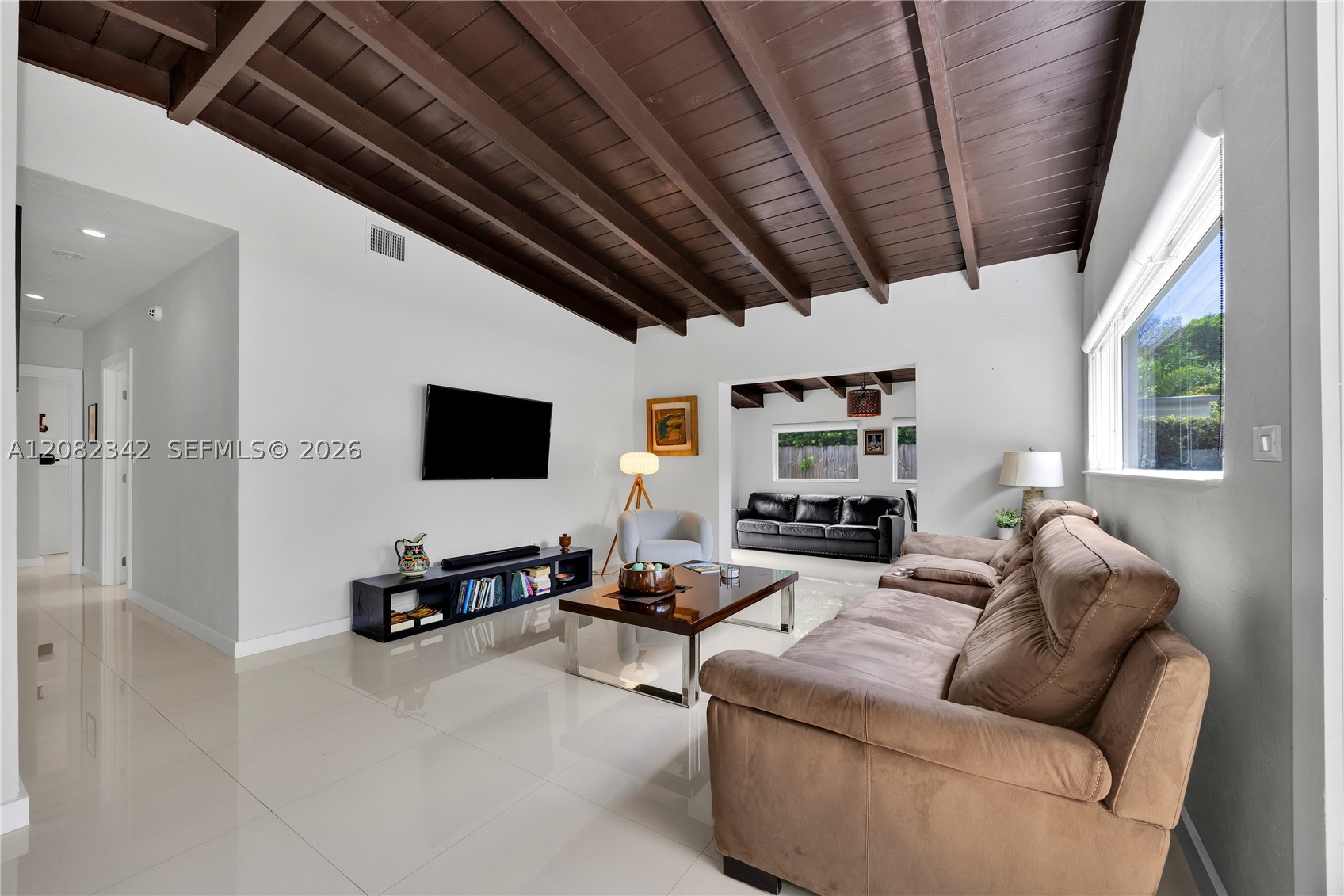 6843 SW 53rd St, Miami FL 33155