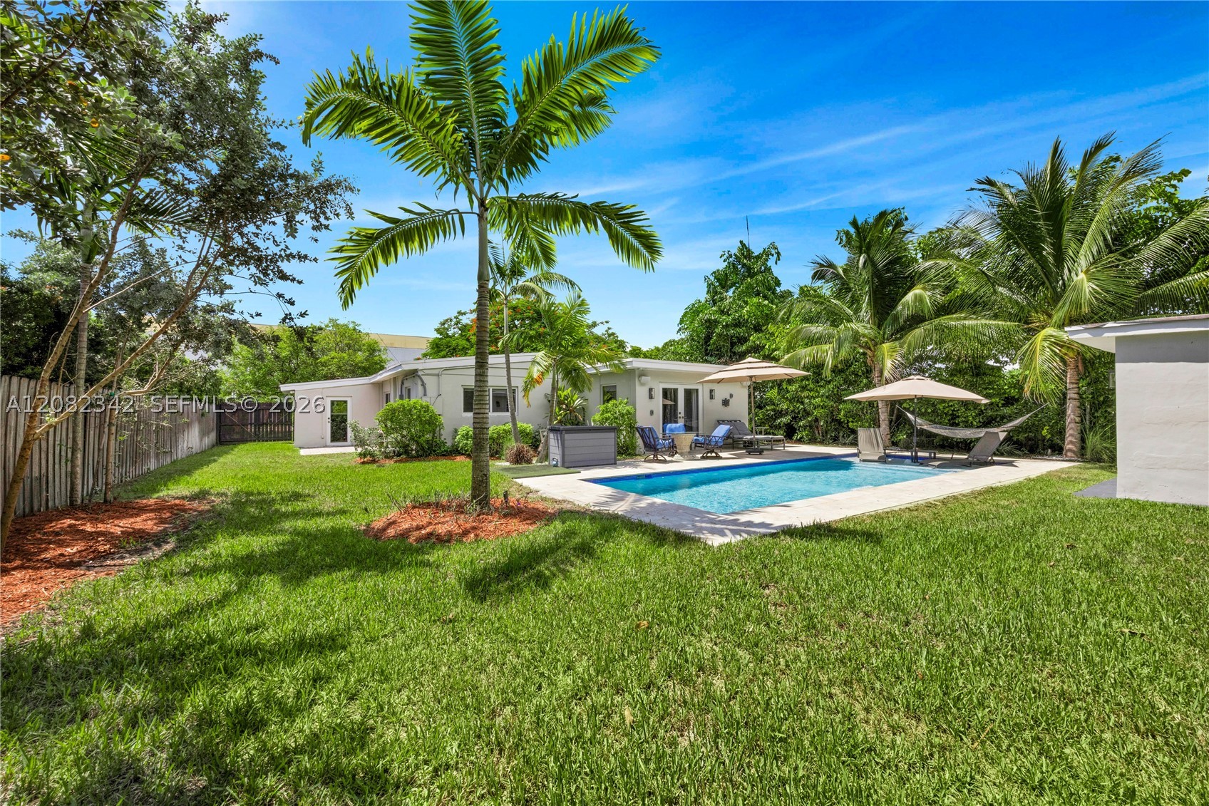 6843 SW 53rd St, Miami FL 33155
