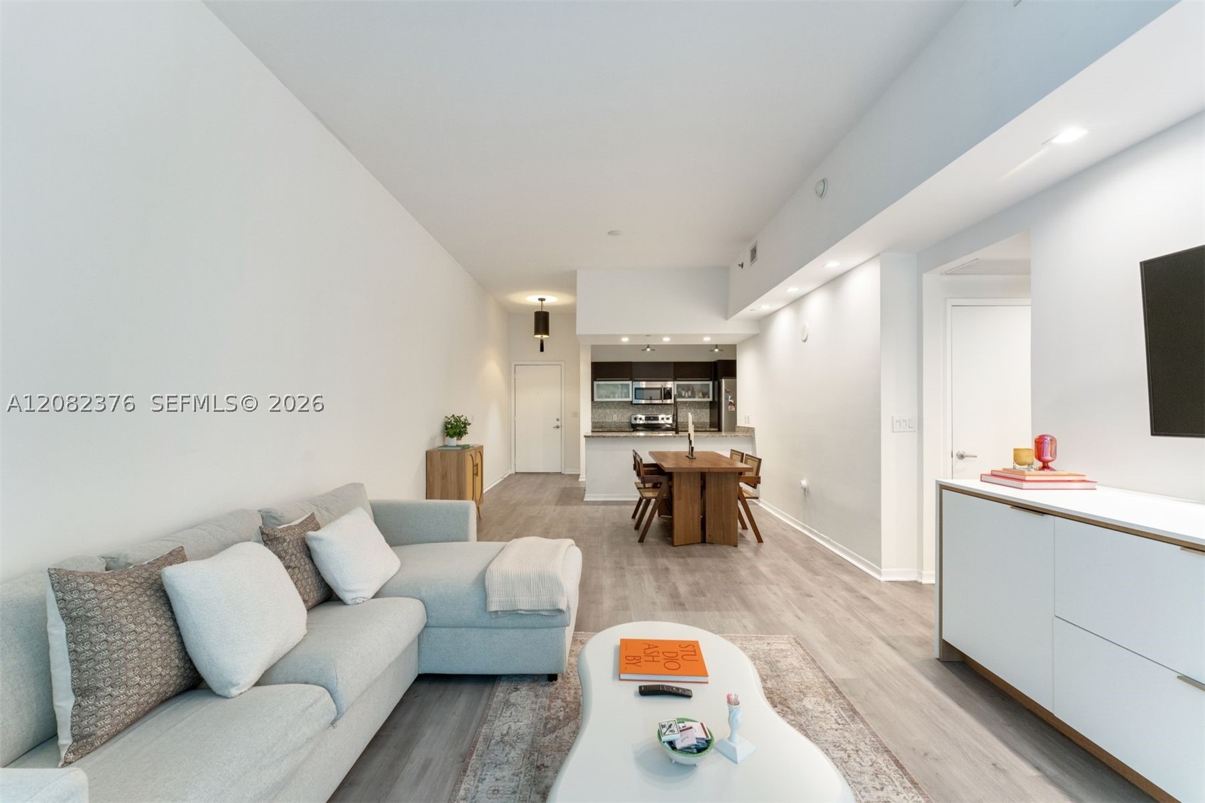 951 Brickell Ave #201, Miami FL 33131