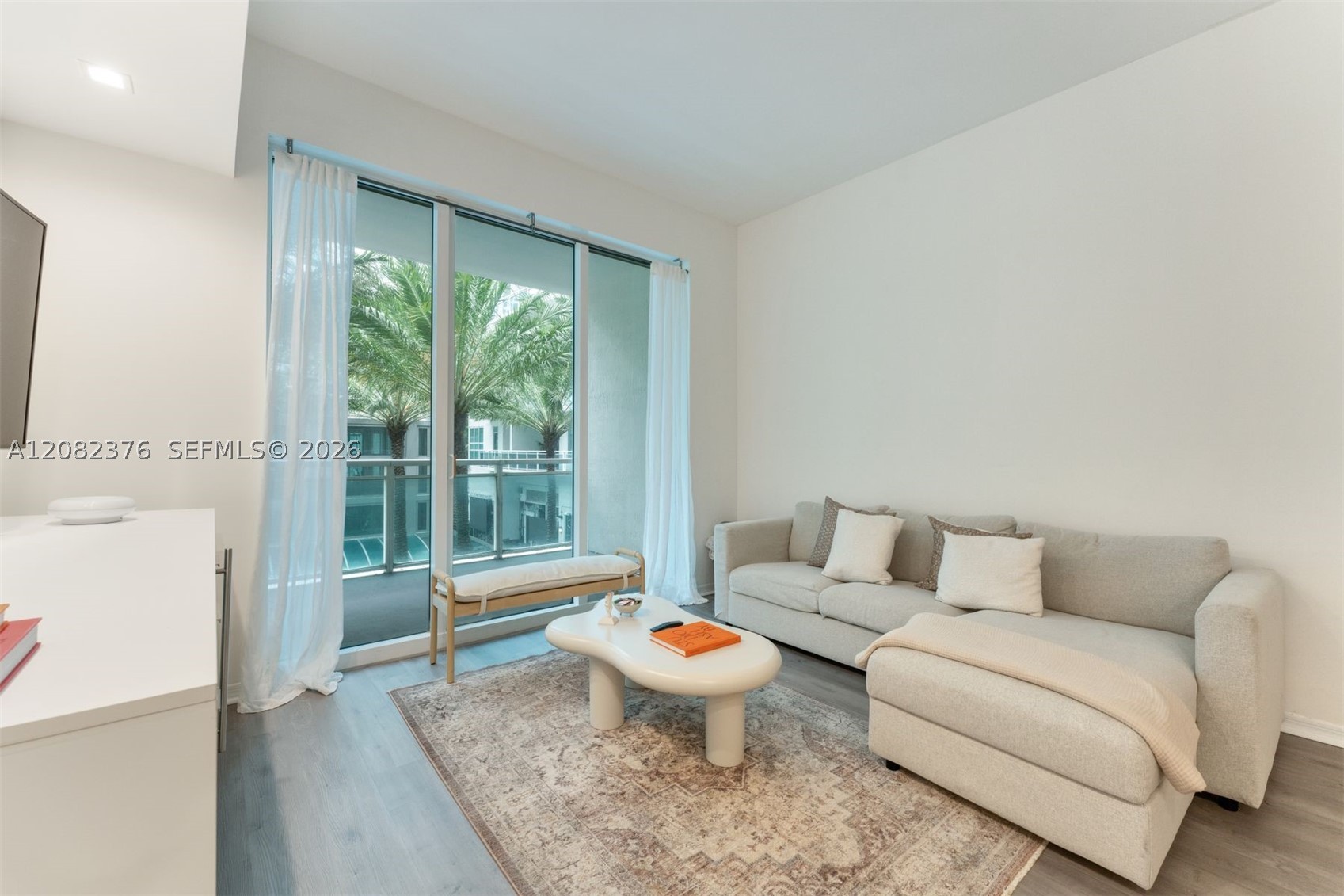 951 Brickell Ave #201, Miami FL 33131