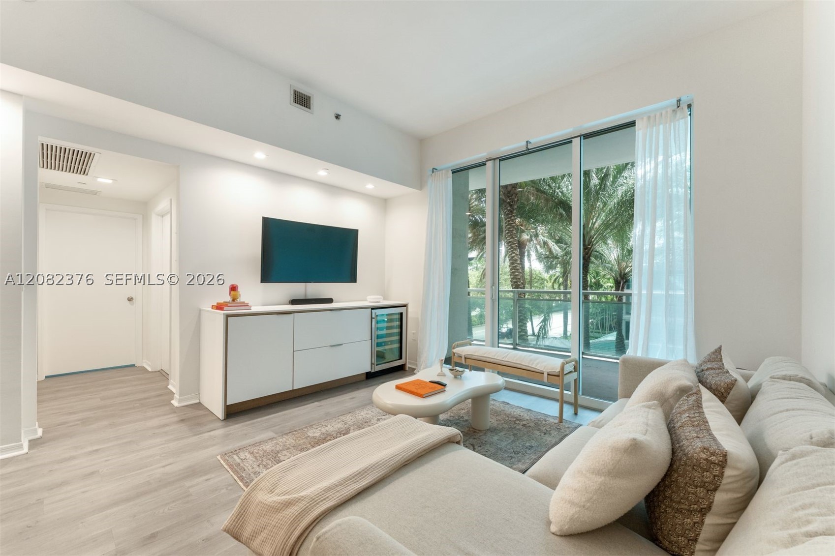 951 Brickell Ave #201, Miami FL 33131