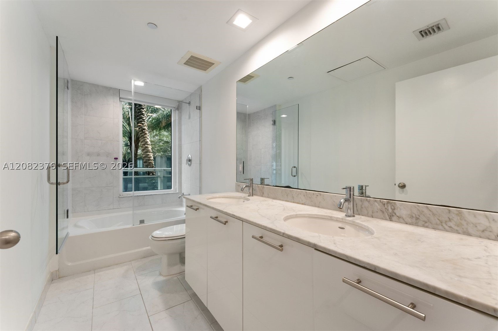 951 Brickell Ave #201, Miami FL 33131