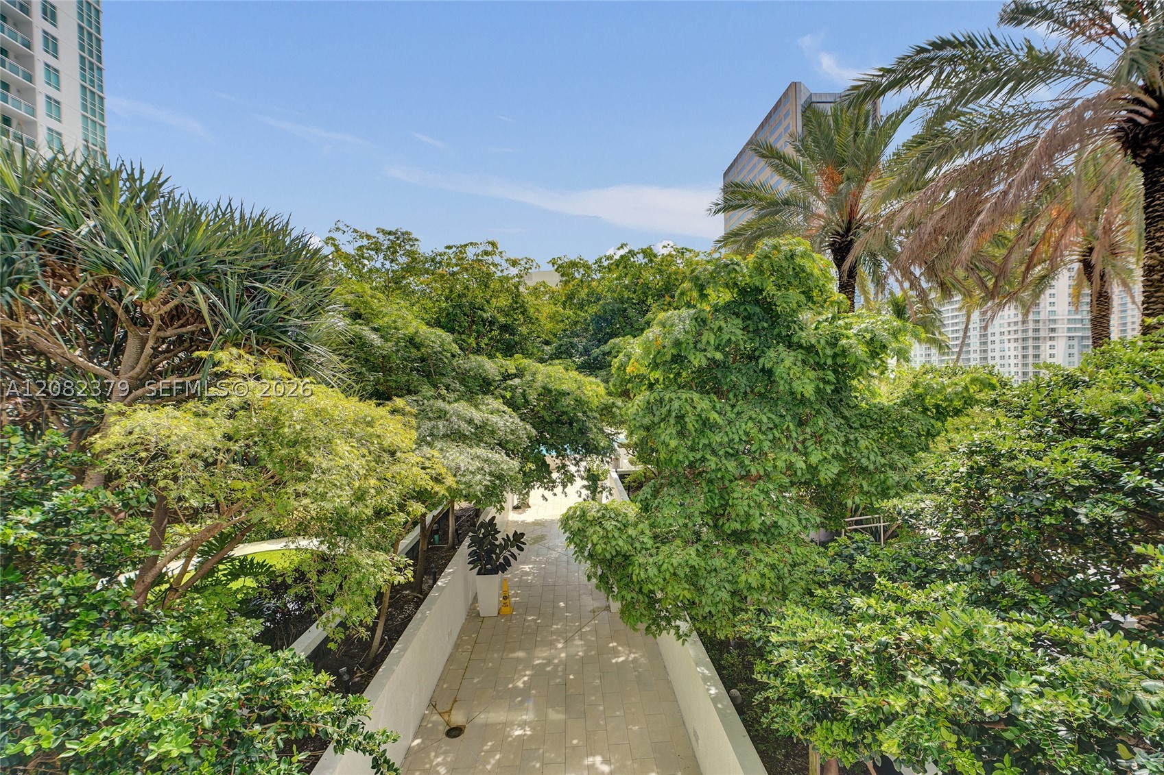 951 Brickell Ave #1106, Miami FL 33131