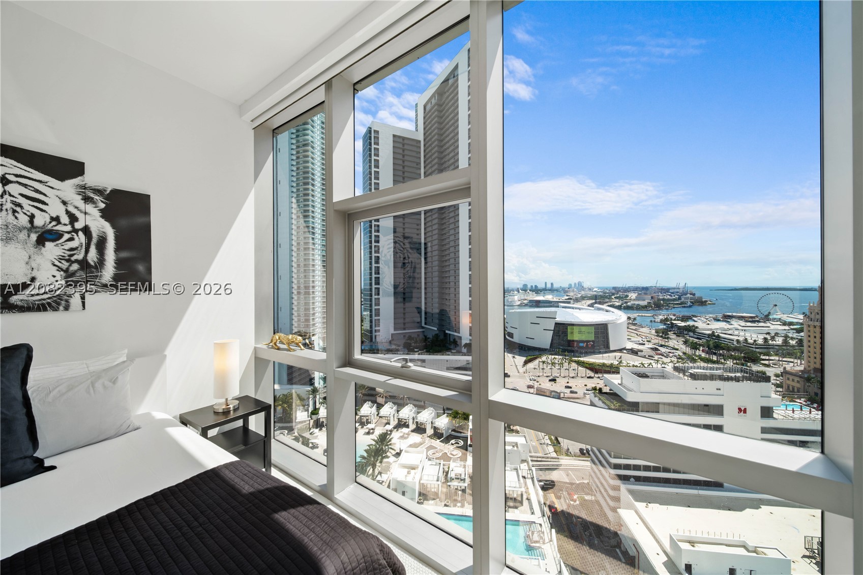 851 NE 1st Ave #2011, Miami FL 33132