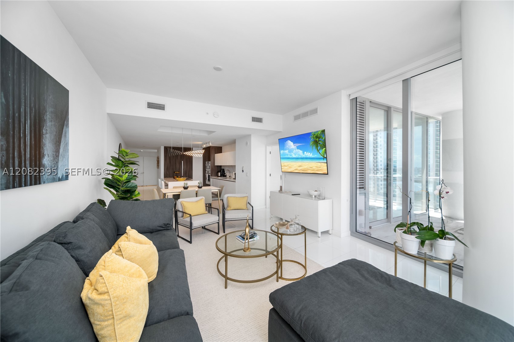851 NE 1st Ave #2011, Miami FL 33132