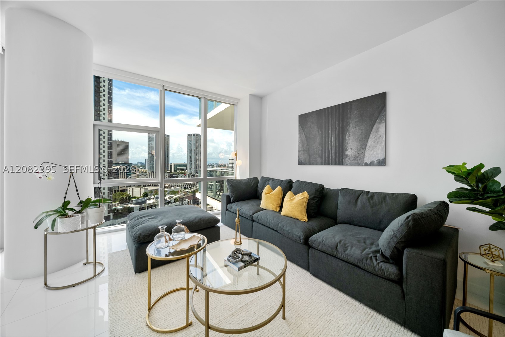 851 NE 1st Ave #2011, Miami FL 33132