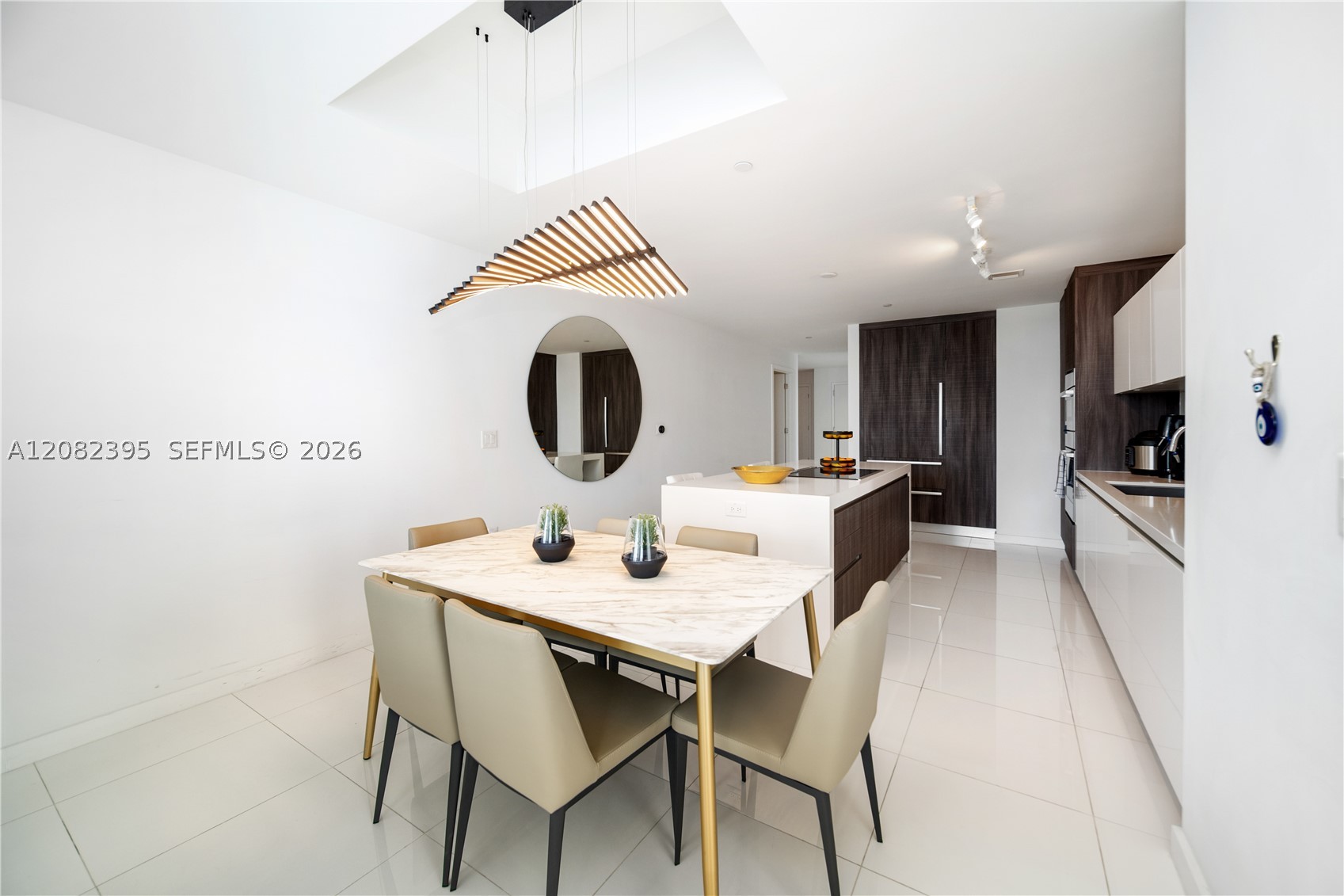851 NE 1st Ave #2011, Miami FL 33132