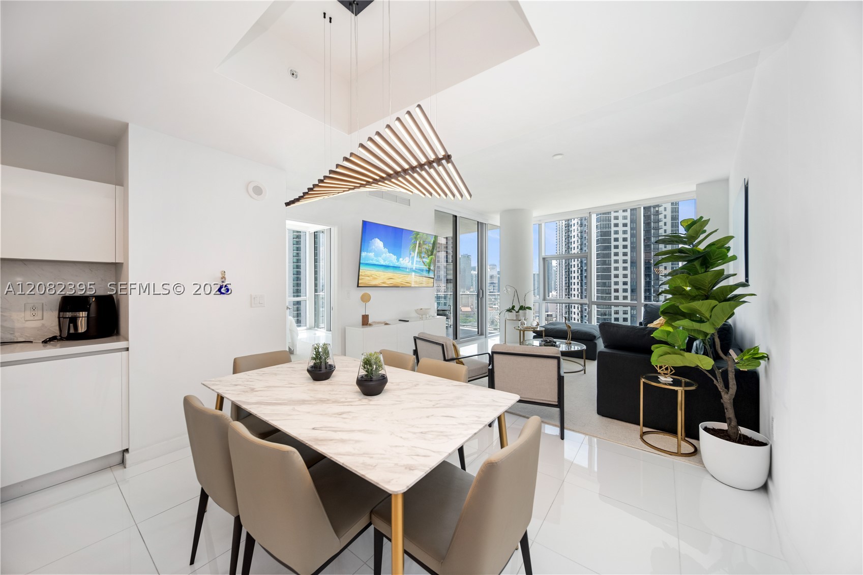 851 NE 1st Ave #2011, Miami FL 33132