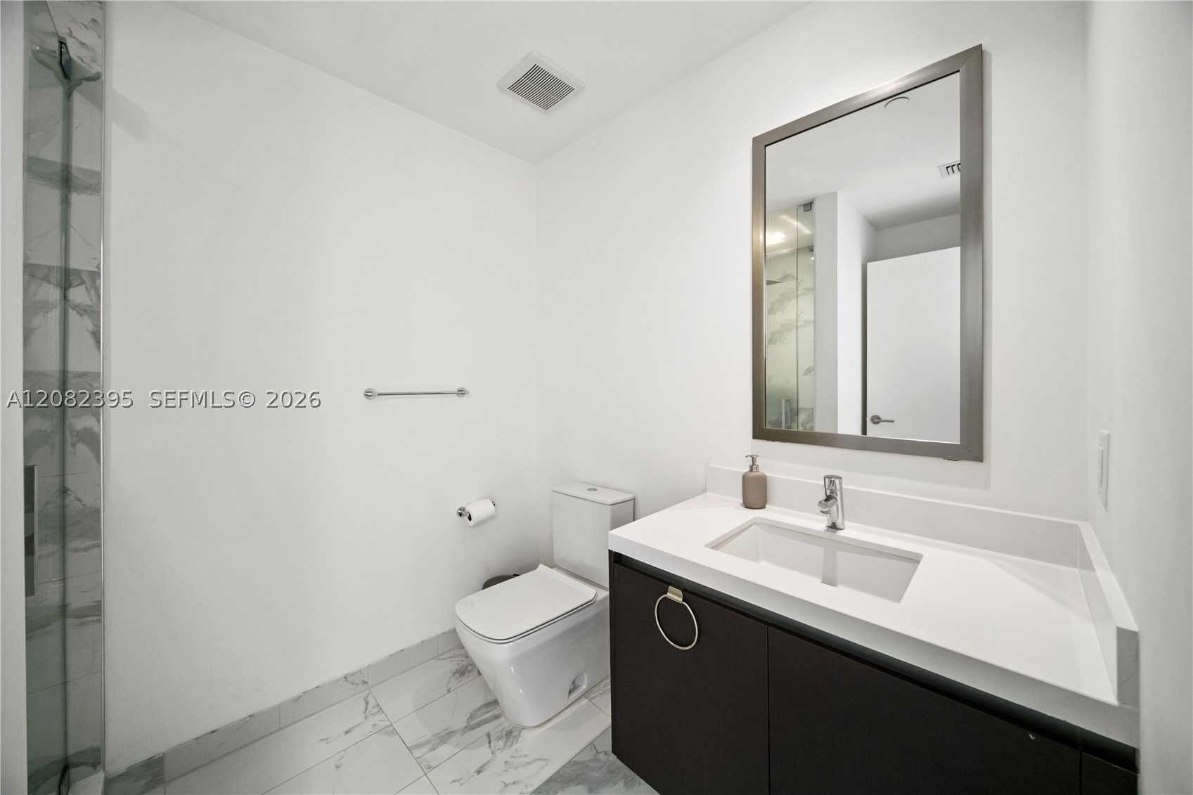 851 NE 1st Ave #2011, Miami FL 33132