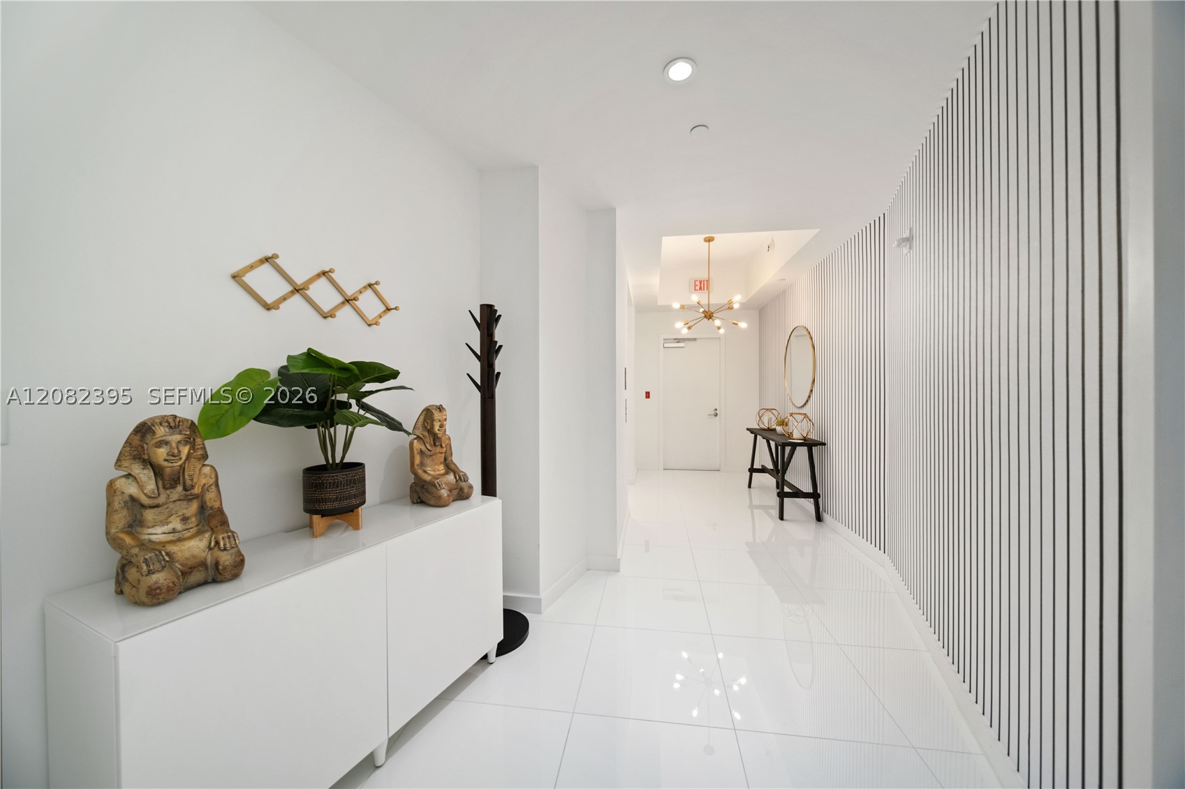851 NE 1st Ave #2011, Miami FL 33132