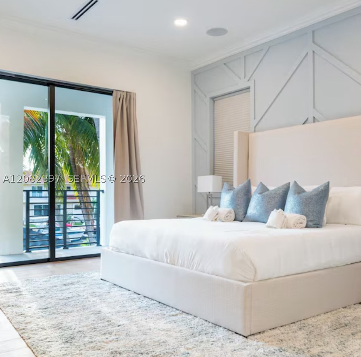 131 Royal Palm Dr #0, Fort Lauderdale FL 33301