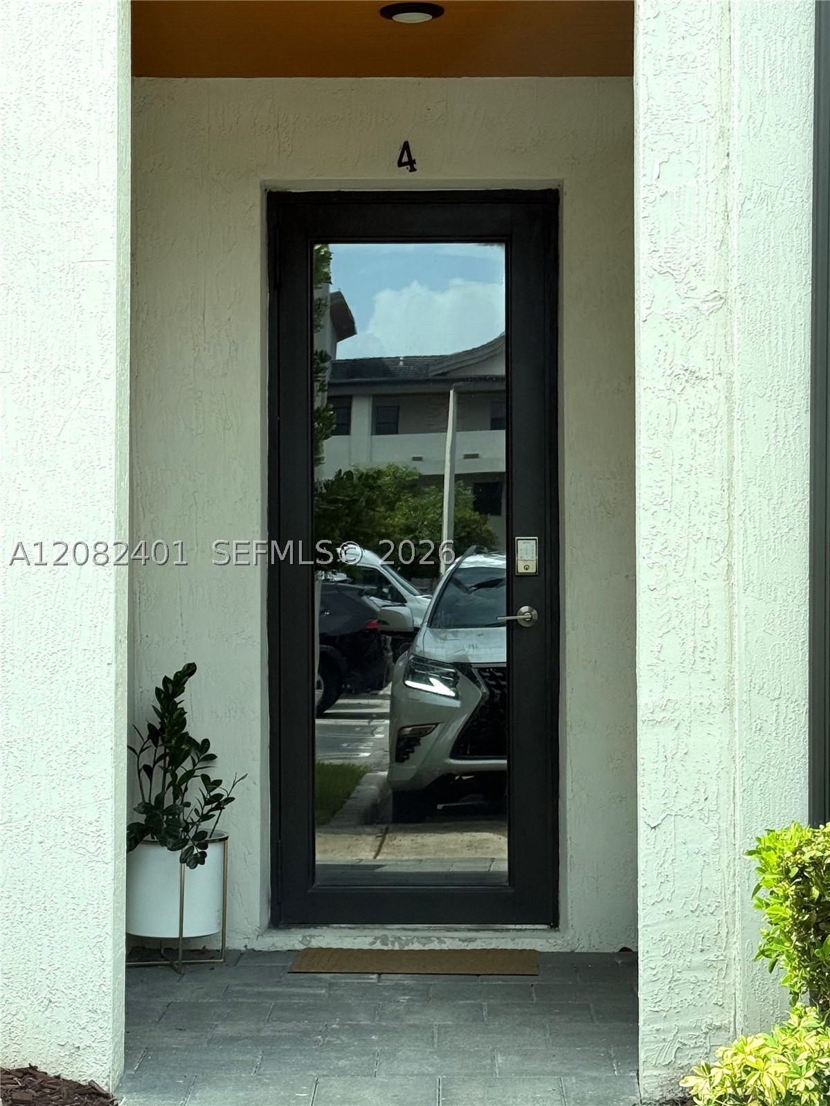 10407 NW 82nd St #4, Doral FL 33178