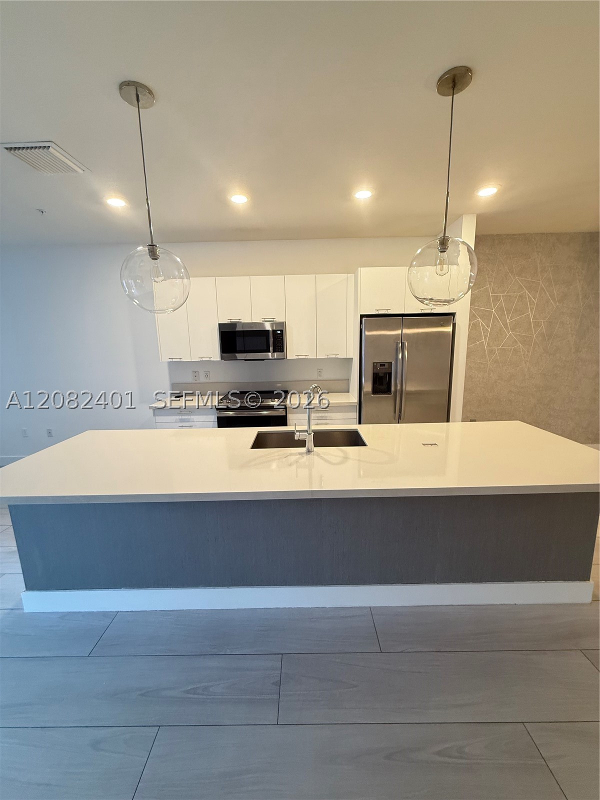 10407 NW 82nd St #4, Doral FL 33178