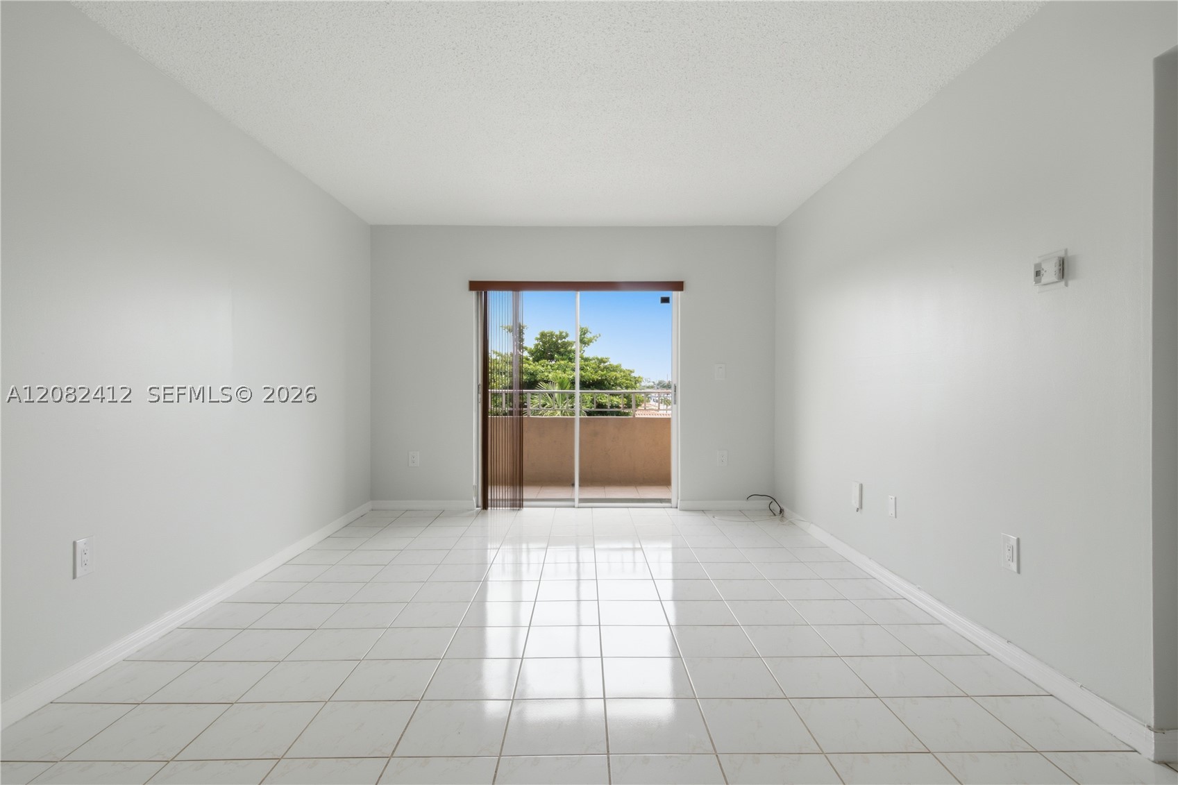 6090 W Flagler St #307, Miami FL 33144