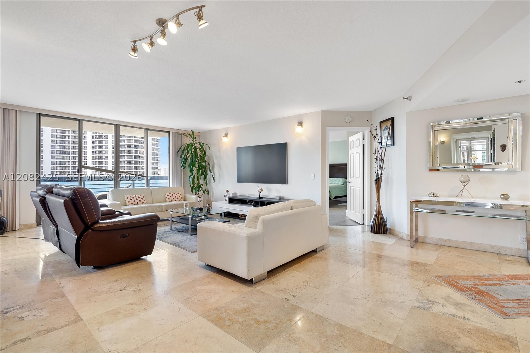 3500 Mystic Pointe Dr #806, Aventura FL 33180