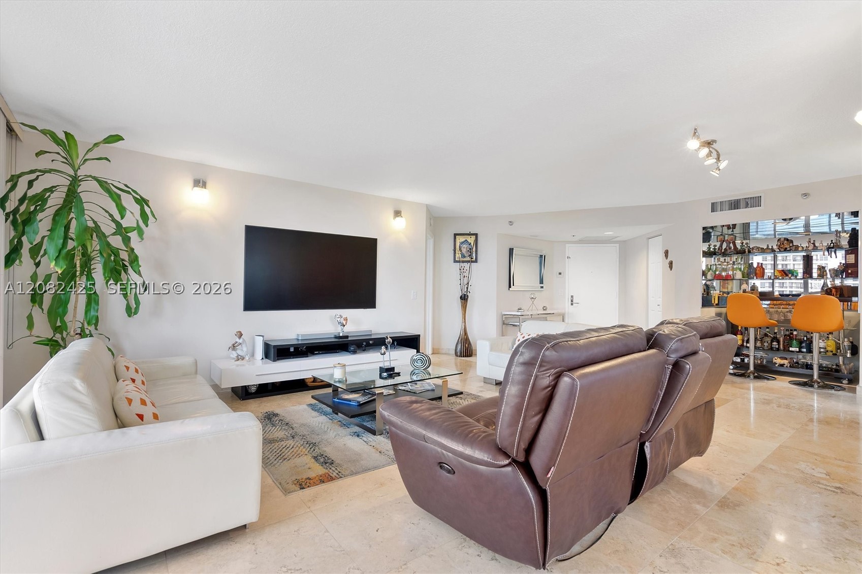 3500 Mystic Pointe Dr #806, Aventura FL 33180